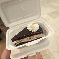 Bananen-Torte at Loving Bistro - OC Flora in Prague