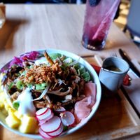 Buddha bowl of the day - vegan at Kaffee Kamiel in Bruges
