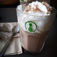 Die beste heisse Schokolade der Welt ♥ at Katzentempel in Regensburg