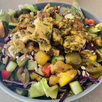 Salad with vegan chicken   at Katzentempel in Regensburg