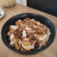 Oat meal with peanut butter, banana and granola (instead of non-vegan chocolate) at The Oat Bar in Prague