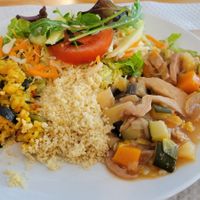 Vegan Paella and Seitan Molho Abridoce at Granos Espaço Vegetariano in Lisbon