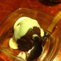 chocolate pudding with vegan vanilla yogurt at De Klinker in Nijmegen