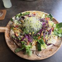 Mediterranean flat bread vegan at De Maderij in Pelt