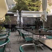 Outdoor seating   at Vegan Loving Hut Neubau in Vienna