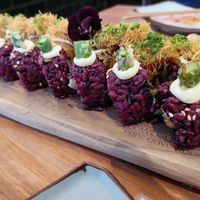 Mighty Mushroom Roll (16.50€, 8 pieces in the front row); discreet, not very intense taste. OK for mushroom fans at Vegan Sushi Bar - Kinkerstraat in Amsterdam