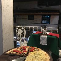 Pizza vegana y pizza vegetariana”roma” at samsara restaurant in Buzios