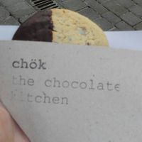 Vegan cookie at Chök in 
