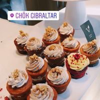 cupcakes, variety of flavours like red velvet, vanilla etc at Chök in 
