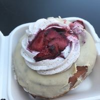 raspberry and coconut cream one mmmmh at Chök in 