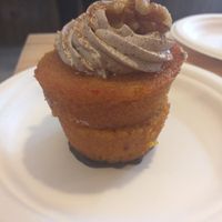 Carrot cupcake with vanilla frosting at Chök in 