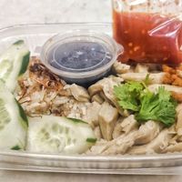 Take away chicken rice, the rice was very fragrant, highly recommend at Vegeren 绿巨人 in Johor Bahru