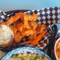 Ailes de champis at Maynard in Montreal