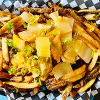 Frite et Kimshi  at Maynard in Montreal