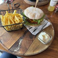 Vegan Chilli-Cheese-Burgerr  at Pesami in Kleve