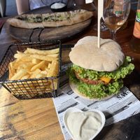 Chili-cheese burger on a white rustic bun (€13,90)😄 at Pesami in Kleve