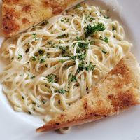 Vegetarian Alfredo at One World in Peoria