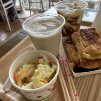   at DàChí Dòu Pí Diàn 大池豆皮店 in Chishang