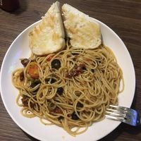 Pasta aglio e olio pepperoncino at Cafe Delhi Heights in Mumbai