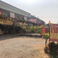 From farther on the street at Jay Choenter in Lampang