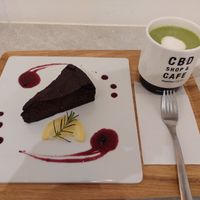 Chocolate cake and matcha latte at HealthyTOKYO CBD Shop & Cafe - Harajuku in Tokyo