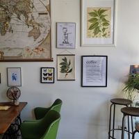 Coffee & butterflies (not vegan) at Slowwings in Ieper