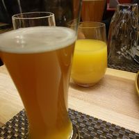 Vegan Franziskaner Beer and organic vegan orange juice at Bräukeller & Grill in Seefeld In Tirol