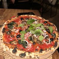 Pizza vegan queen  at Mama Pizza in 