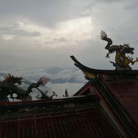 Eating with dragons at Chin Swee Vegetarian Restaurant 清水素食館 in Genting Highlands