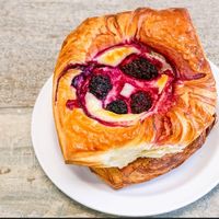 What is advertised on DoorDash  at Dough Hook in Salem