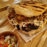 arepa pabellón vegana at Tumatey in Barcelona