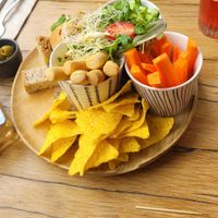 Hummusdip at Den Olifant in Ypres