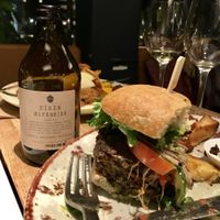 Yummi Burger at Funky Fresh Cafe - DogA in Oslo