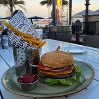 VEGGIE BURGER 21
plant based patty, vegan cheddar, roasted garlic
vegenaise, lettuce, onion, tomato, house sauce
(VG) at Albaca in Coronado