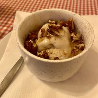 Pecan/maple ice-cream: tasty  at Trevi's in Amsterdam