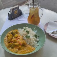 Thai curry and homemade mate at Pilgrim in Brno
