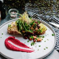 Vegan Vegetarian Lunch at FACTORY GIRL That'll Make Anyone Want to Go Meatless 😋
Whether you're vegetarian, vegan, or just searching for plant-based dining options, food is mean at FACTORY GIRL Restaurant in Berlin