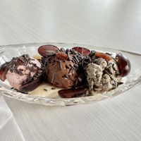 Vegan banana split  at LN Fortunate Coffee in 