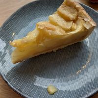 apfelkuchen 3,90€ at Hugendubel in Hannover