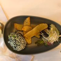 Hamburguesa de aduki  at The Avocado Company in Buenos Aires