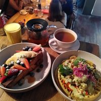 Vegan french toast and 4 corner waffle at Flavour Bastards in Copenhagen