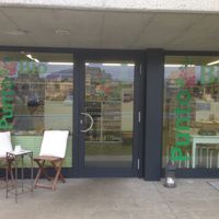 Store front at PuntoBio in Caslano