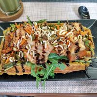Das Monatsangebot: Kimchi-Waffel - Süßkartoffelwaffel mit leckerem Belag - was für ein Genuss! Dazu einen Matcha-Latte und das bei sehr nettem Service und fairen Preisen  at Snackwunder in Oldenburg