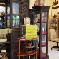 Shop at Pinanong in Bangkok