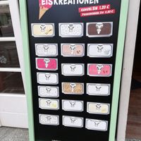 Eiskreationen at Kuhbar in Unna