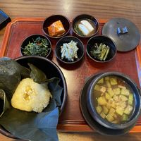 Sticky rice, stew and all the amazing sides    at Balwoo Gongyang - 발우공양 in Seoul
