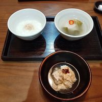 1st: appetizer with plain original tasted food (white porridge, white tofu, white kimchi) at Balwoo Gongyang - 발우공양 in Seoul