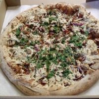 BBQ chicken at Cruzer Pizza in Los Angeles