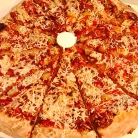 Hawaiian Pizza at Cruzer Pizza in Los Angeles