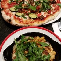 15" pizza verdure at Frankie & Benny's in Cardiff